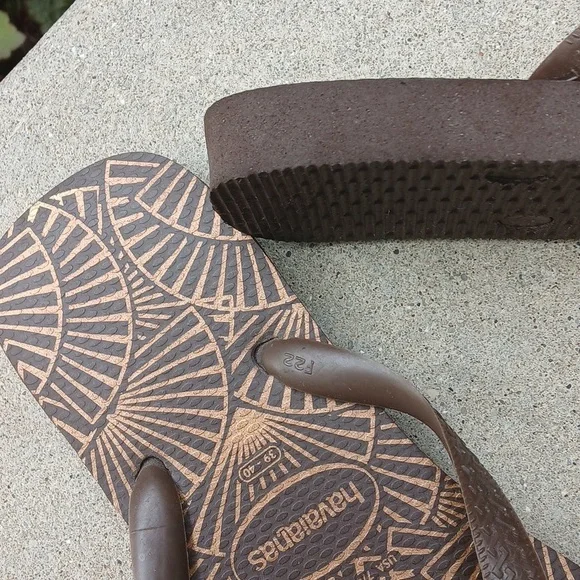 HAVAIANAS FLIP FLOPS BROWN &COPPER WOMENS SIZE 8.5 NWOT - Picture 7 of 10